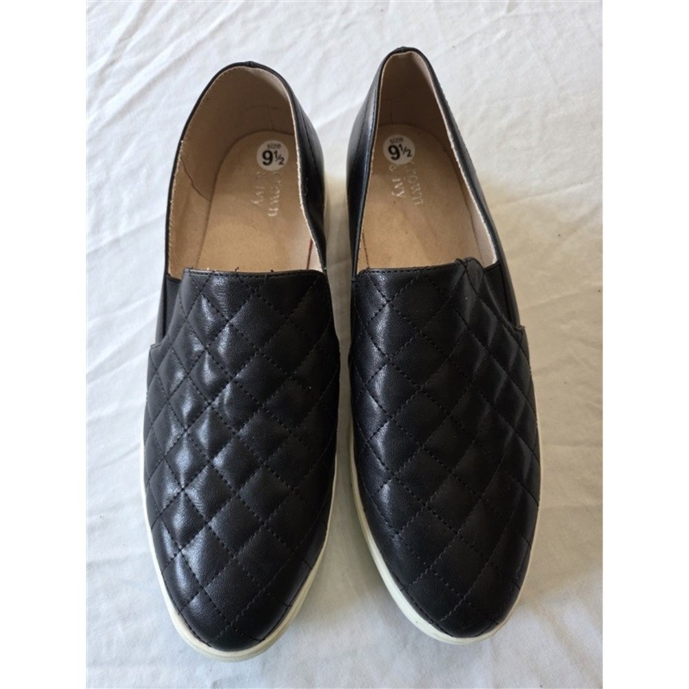 NWOT Crown & Ivy Wren 9.5 Quilted Faux Leather Loafers Flats 132170